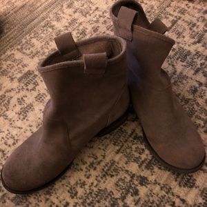 Sole Society Natasha Slip-on Booties